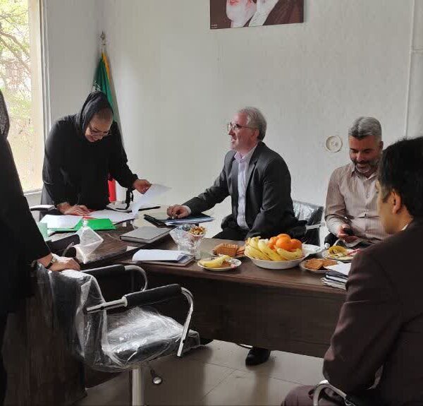 حضور کمیسیون نظارت اداره صمت در بازدید از اتحادیه ی آرایش وپیرایش بانوان شهرستان سبزوار